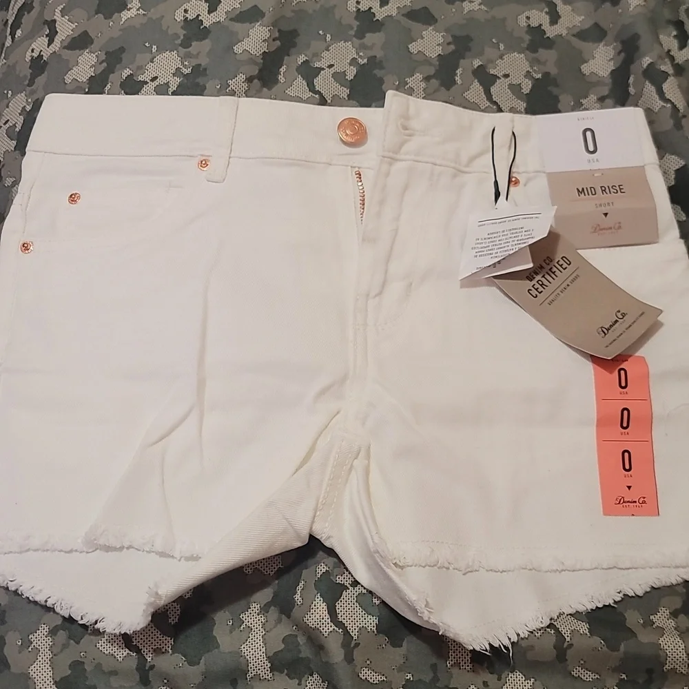 Denim Co mid rise shorts white size 0 - Picture 1 of 1